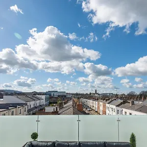 The Burton Penthouse By Fortuna Cheltenham
